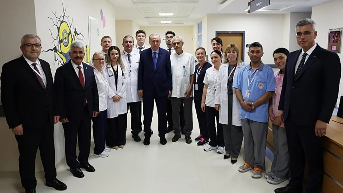 Erdoğan’dan hasta çocuklara ziyaret