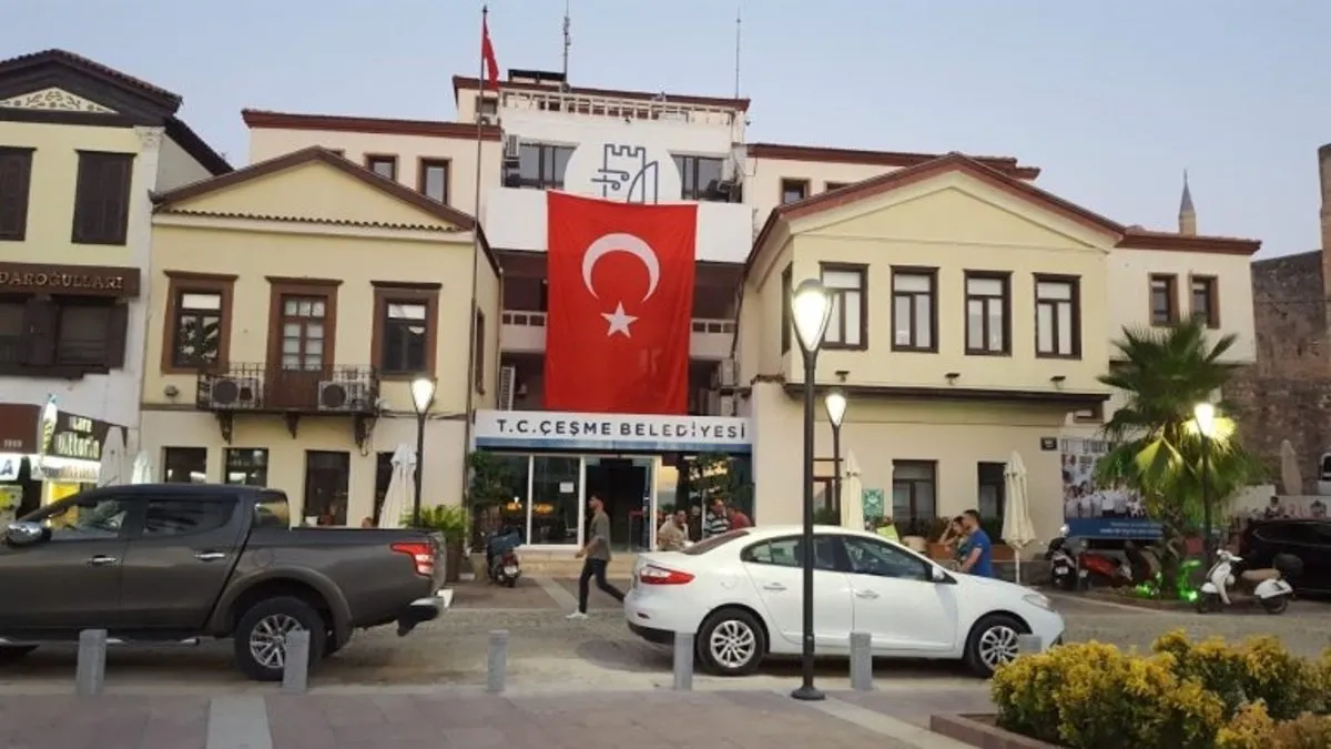 Çeşme’de hayat duracak: Uzlaşma olmazsa 15 Kasım’da belediye işçileri greve çıkacak!