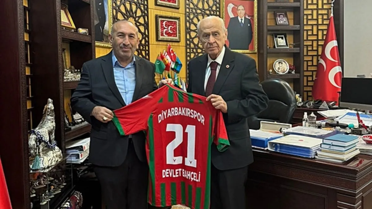 MHP Diyarbakır İl Başkanı ile Diyarbakırspor Başkanı’ndan Bahçeli’ye ziyaret