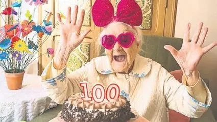 100 yaşı görmek hayat sınavı için avantaj mı?