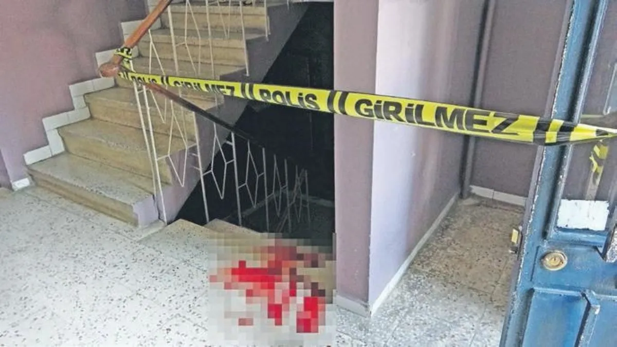 Eski eşini 6 bıçak darbesiyle katletti