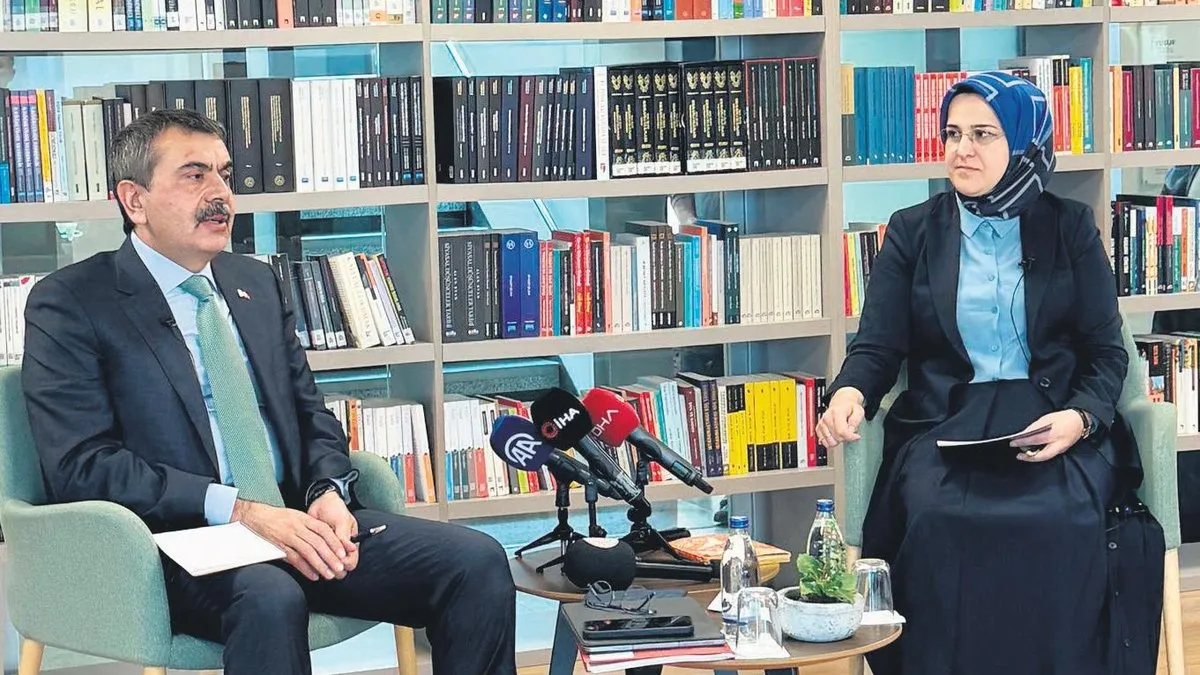 Milli müfredatımızla dünyaya örnek olacağız